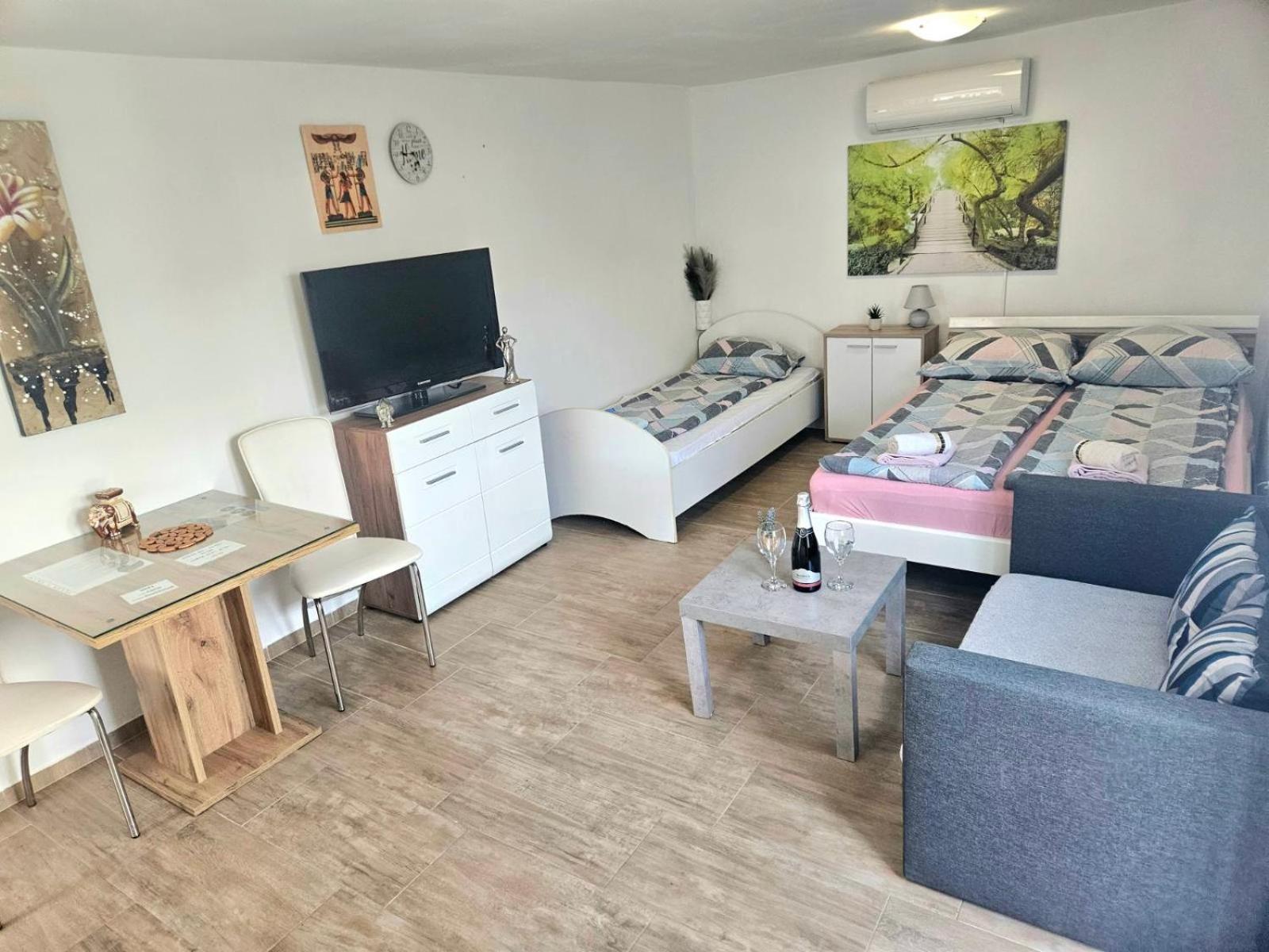 Apartments Karin Блед Екстер'єр фото