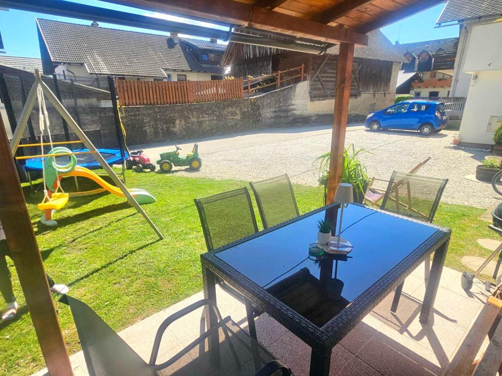 Apartments Karin Блед Екстер'єр фото